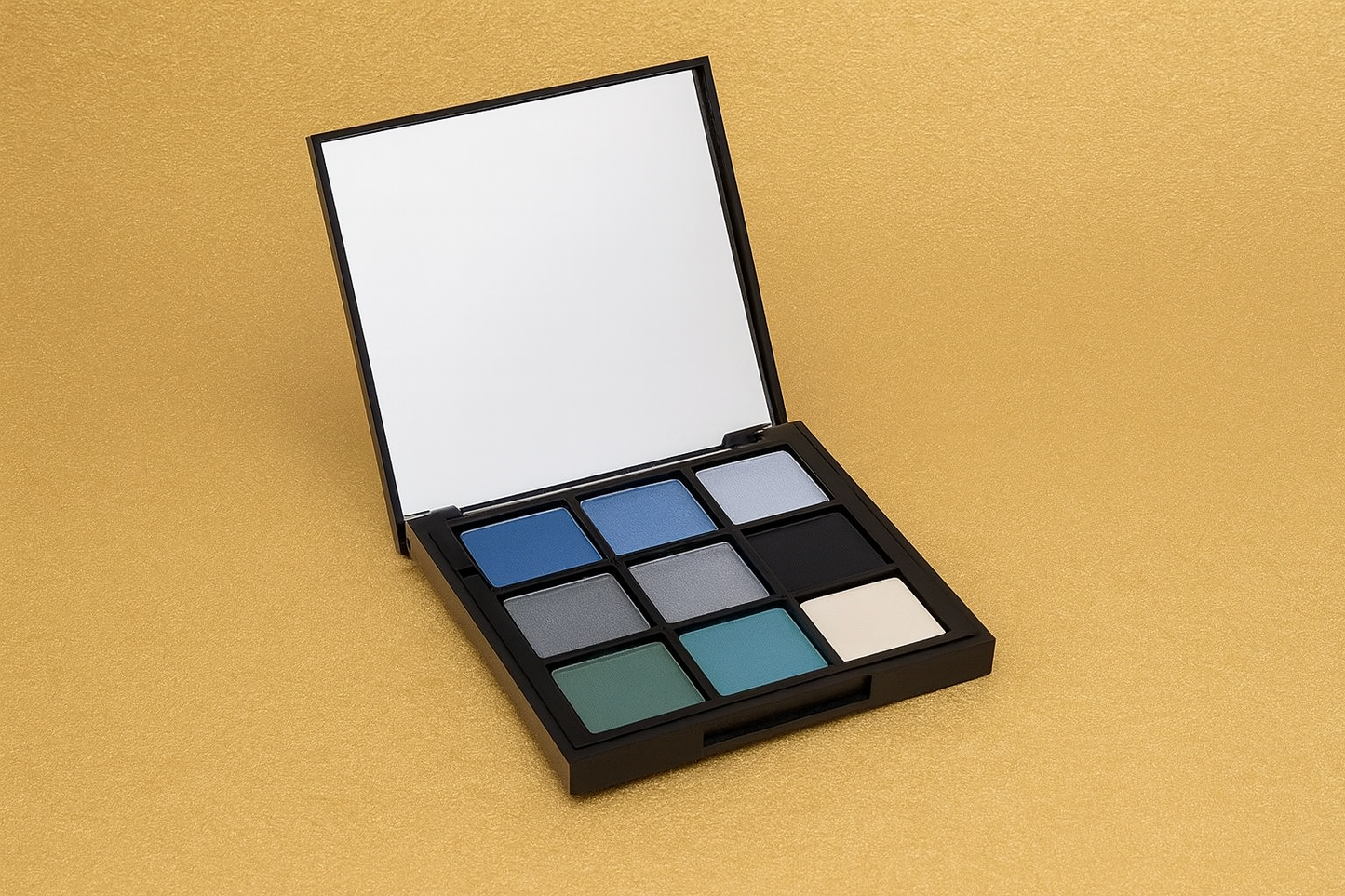 PALETTE D’OMBRES À PAUPIÈRES 9 COULEURS - WINTER QUEEN 18 g